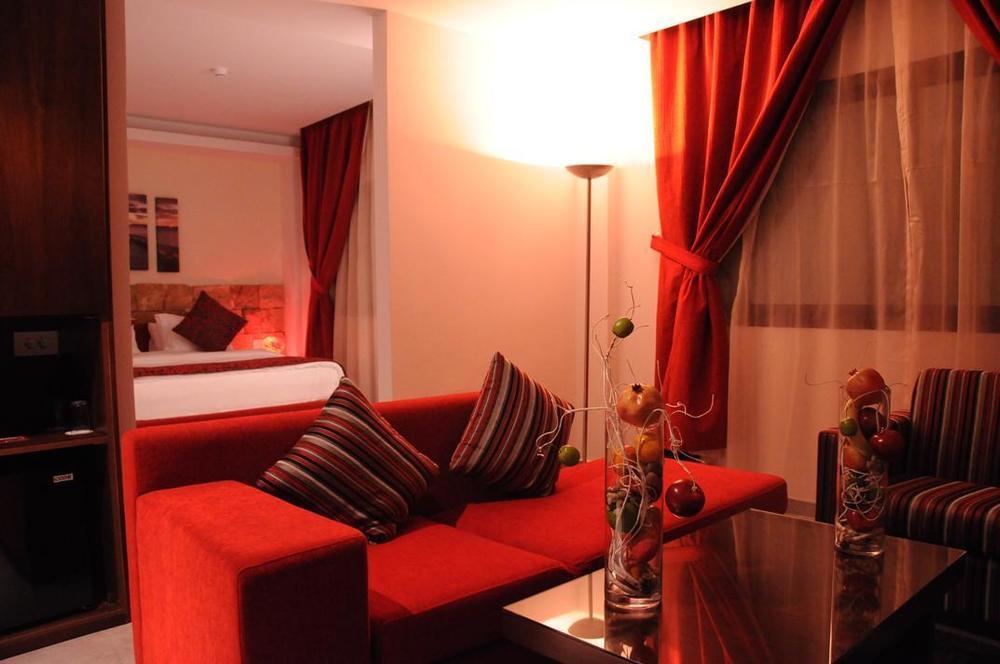 Monoberge Hotel Byblos Екстериор снимка