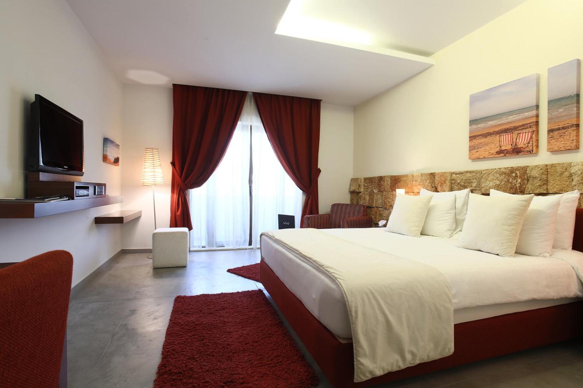 Monoberge Hotel Byblos Стая снимка