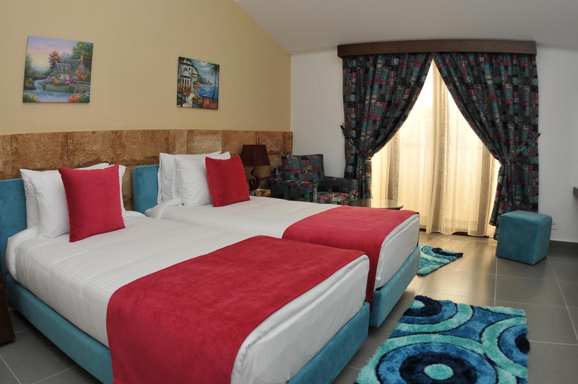 Monoberge Hotel Byblos Стая снимка