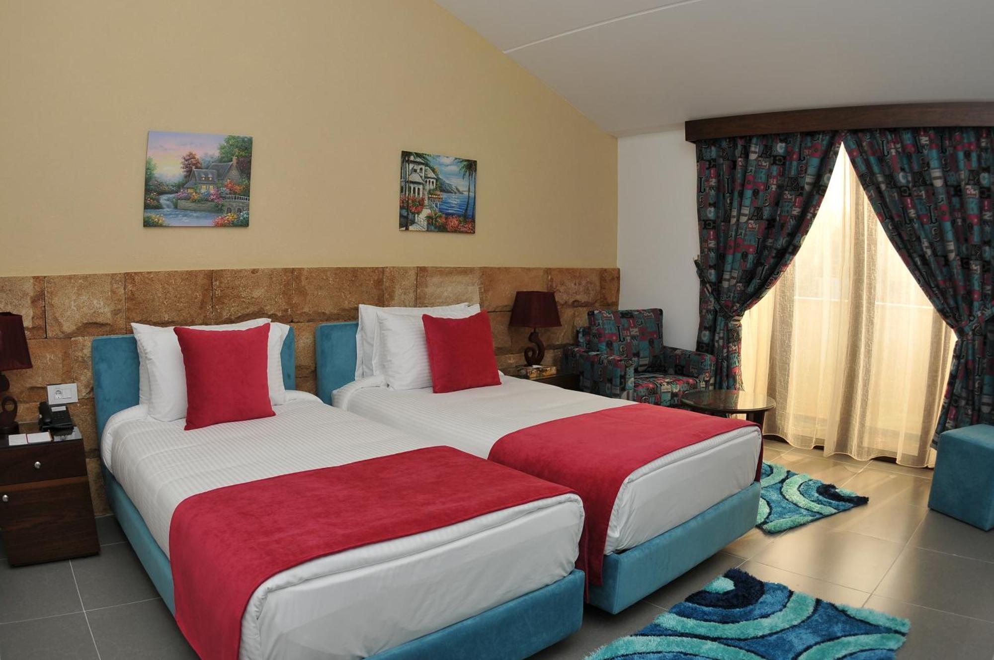 Monoberge Hotel Byblos Стая снимка