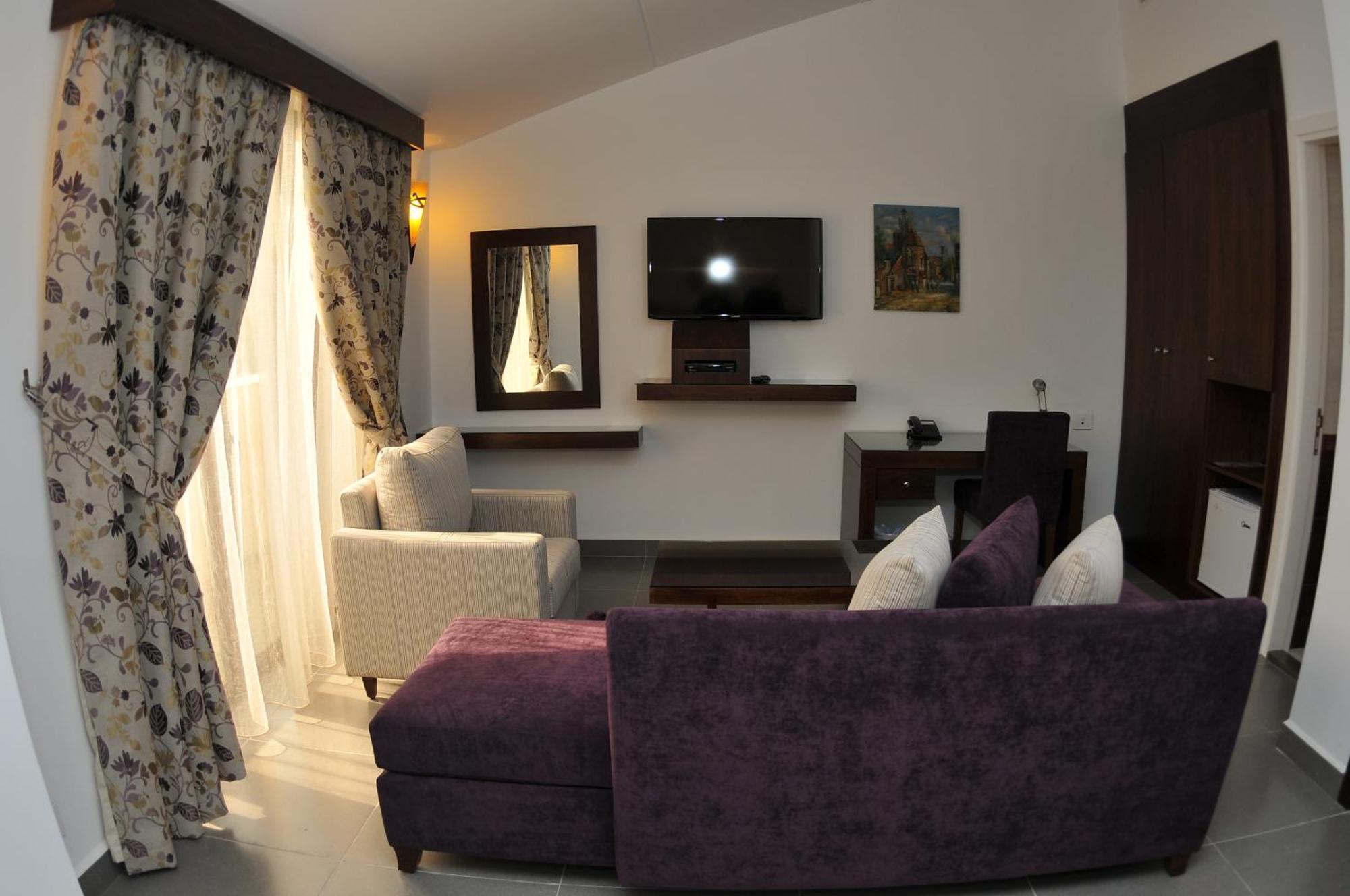 Monoberge Hotel Byblos Стая снимка