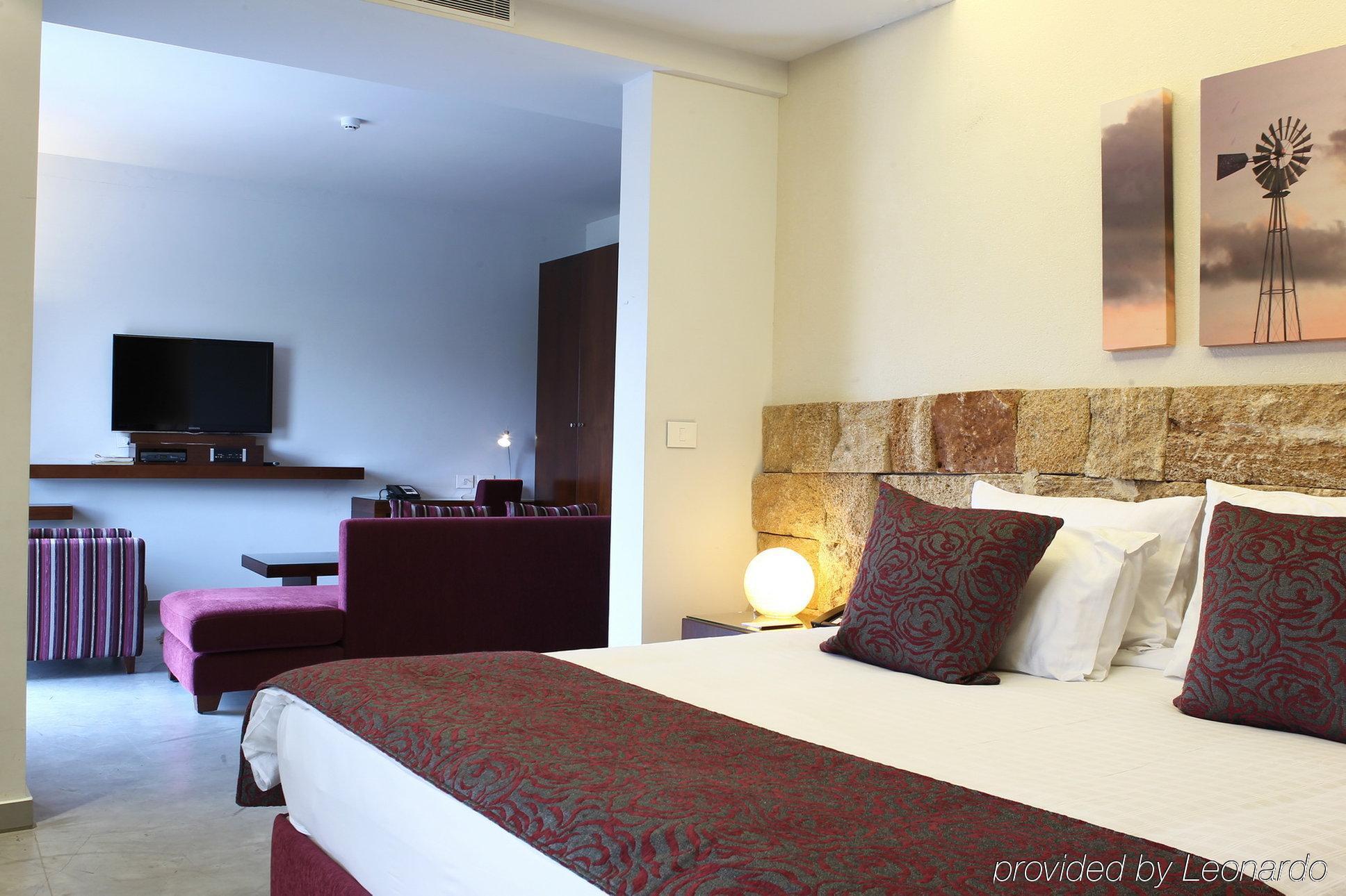 Monoberge Hotel Byblos Екстериор снимка