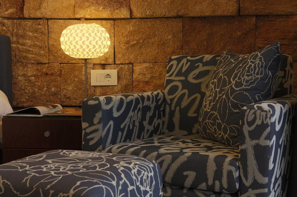 Monoberge Hotel Byblos Екстериор снимка