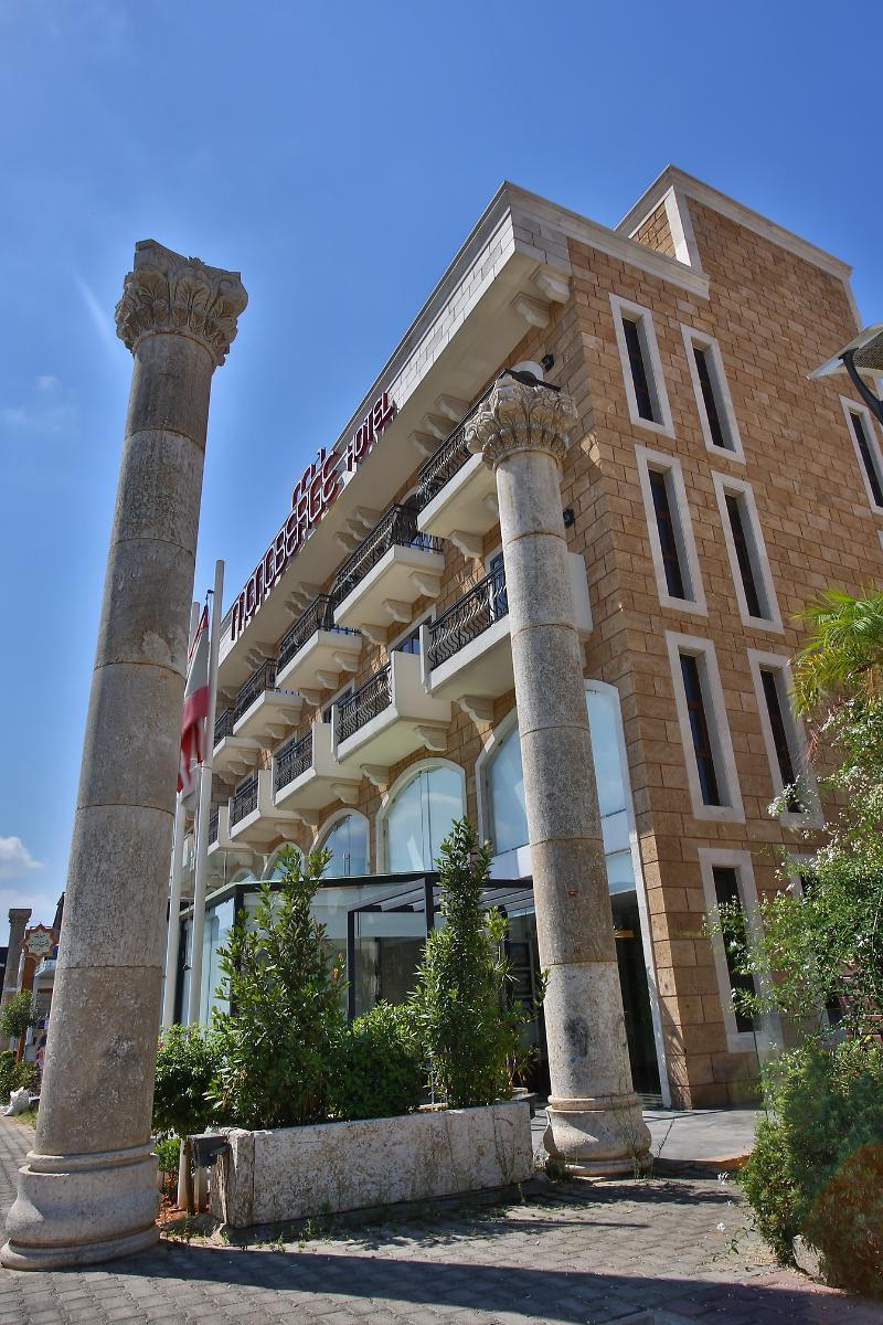 Monoberge Hotel Byblos Екстериор снимка