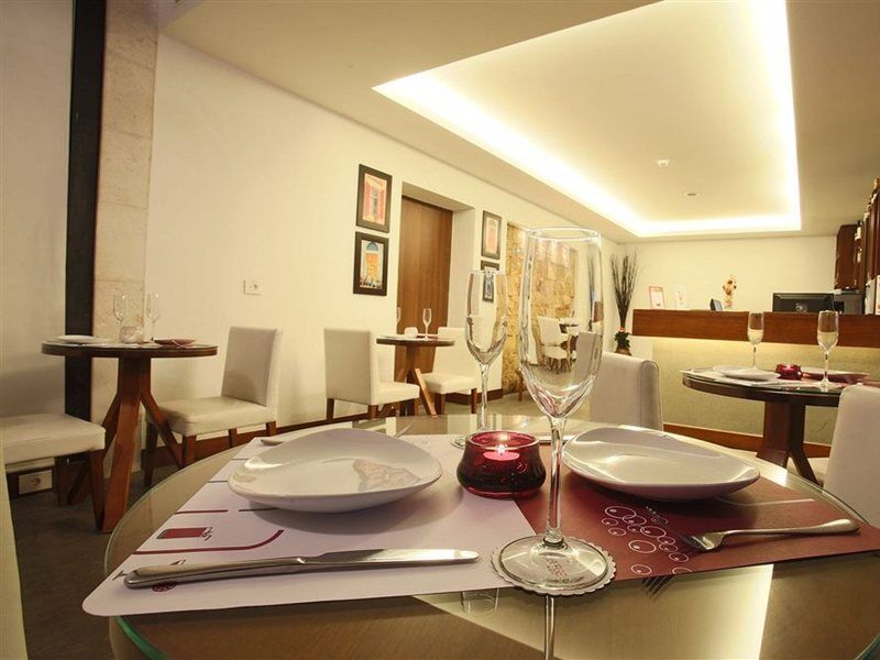 Monoberge Hotel Byblos Екстериор снимка